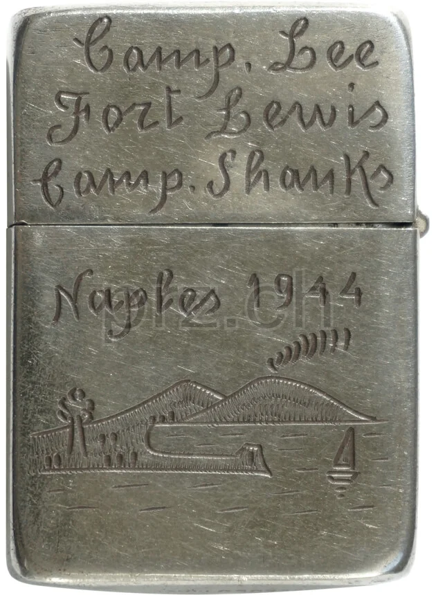 Naples – W. Gibson, Modell three barrel hinge, round bottom, Jahr 1943 - 45, Ansicht 1