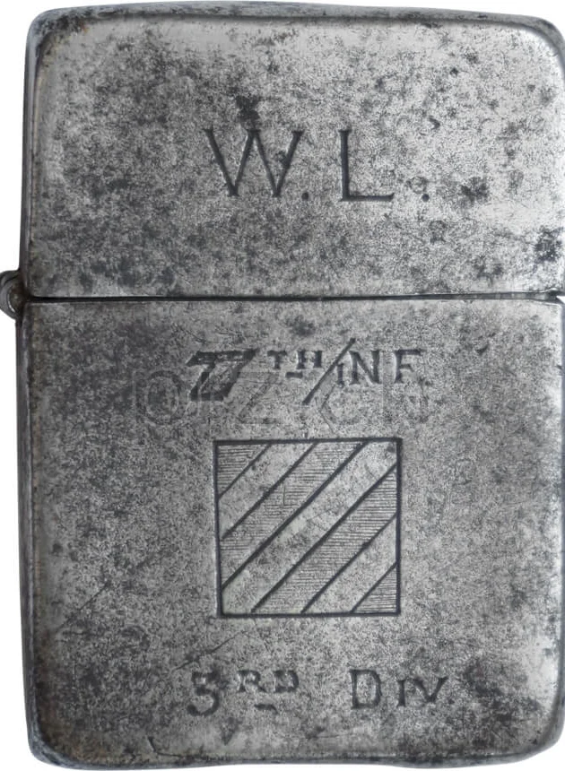 U.S. 3rd Infantry Division – 7th Regiment, Ansicht 1 U.S. 3rd Infantry Division – 7th Regiment, Modell three barrel hinge, flat bottom, Jahr 1943 - 45, Ansicht 1