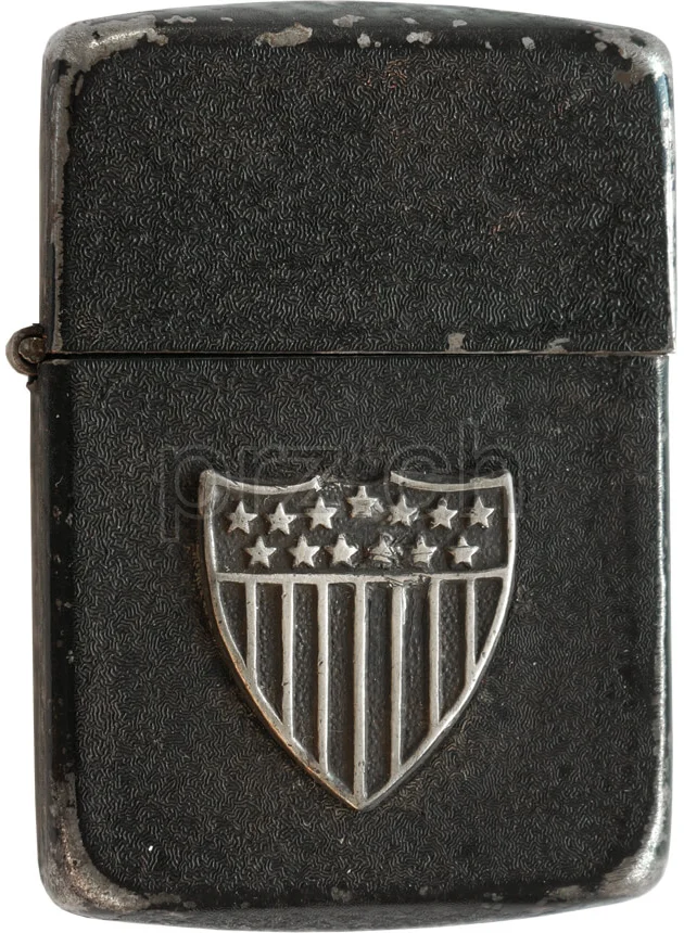 U.S. Army Shield, Ansicht 1 U.S. Army Shield, Modell three barrel hinge, round bottom, Jahr 1943 - 45, Ansicht 1