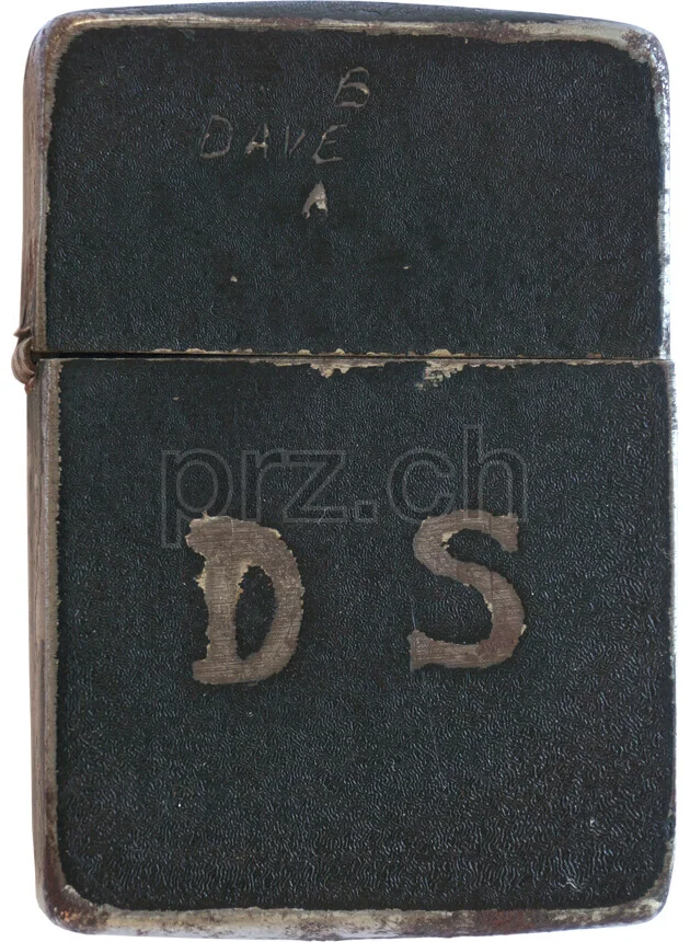 Self Engraved – D S, Modell four barrel hinge, flat bottom, Jahr 1942 - 43, Ansicht 1