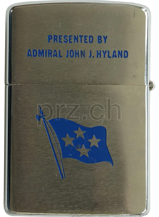U.S. Navy Pacific Fleet – Commander in Chief, Ansicht 2 U.S. Navy Pacific Fleet – Commander in Chief, Modell chrome plated brushed, five barrel hinge, Jahr 1970, Ansicht 2