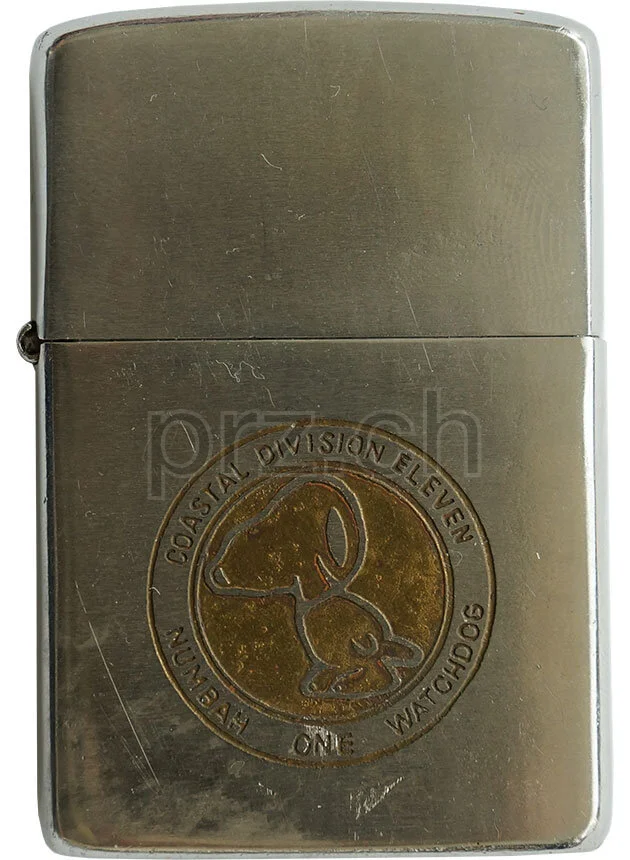 U.S. Navy Coastal Squadron One – PCF, Ansicht 2 U.S. Navy Coastal Squadron One – PCF, Modell chrome plated brushed, five barrel hinge, Jahr 1969, Ansicht 2