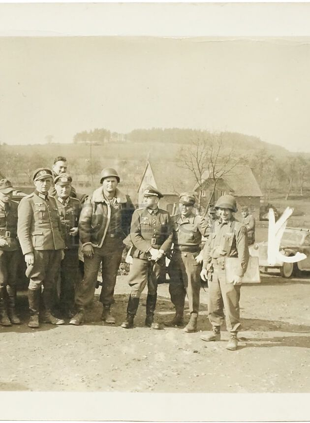 Vorderseite von U.S. 7th Armored Division – Herbert A. Wisbey, Jr., Modell three barrel hinge, round bottom, Jahr 1943 - 45, Bild 9