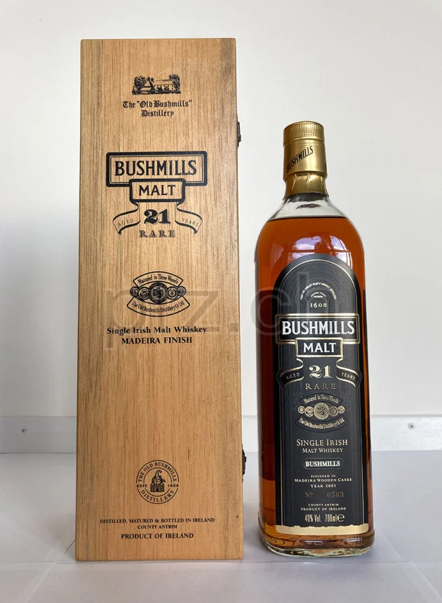 Bushmills, 21 Jahre, abgefüllt 2001, Ansicht 1