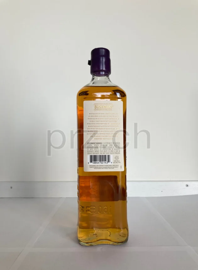 Bushmills, 28 Jahre, abgefüllt 2020, Ansicht 4