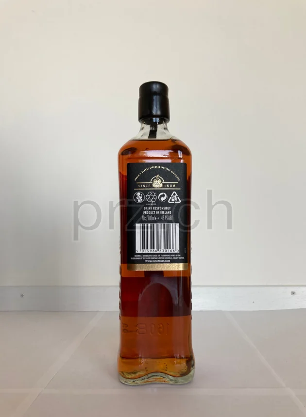 Bushmills, 30 Jahre, abgefüllt 2020, Ansicht 3