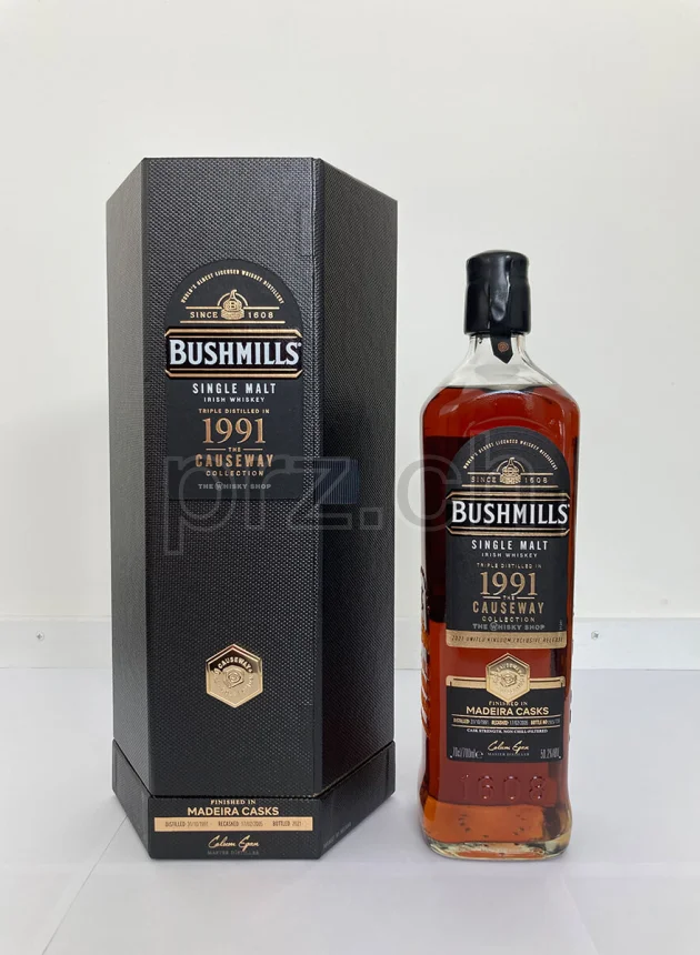 Bushmills, 30 Jahre, abgefüllt 2021, Ansicht 1