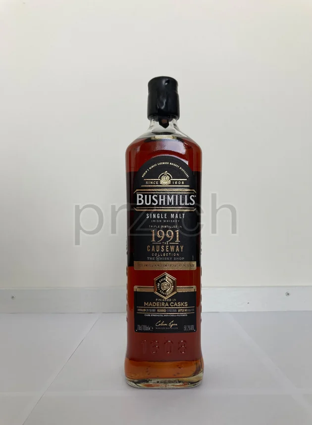 Bushmills, 30 Jahre, abgefüllt 2021, Ansicht 2