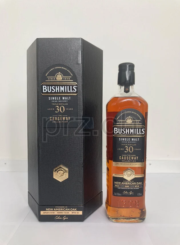 Bushmills, 30 Jahre, abgefüllt 2021, Ansicht 1