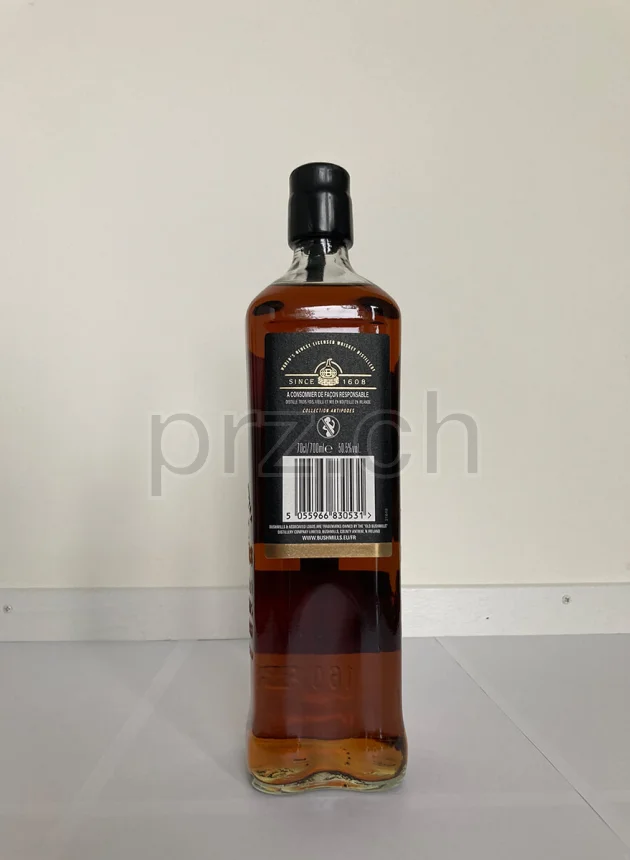 Bushmills, 30 Jahre, abgefüllt 2022, Ansicht 3