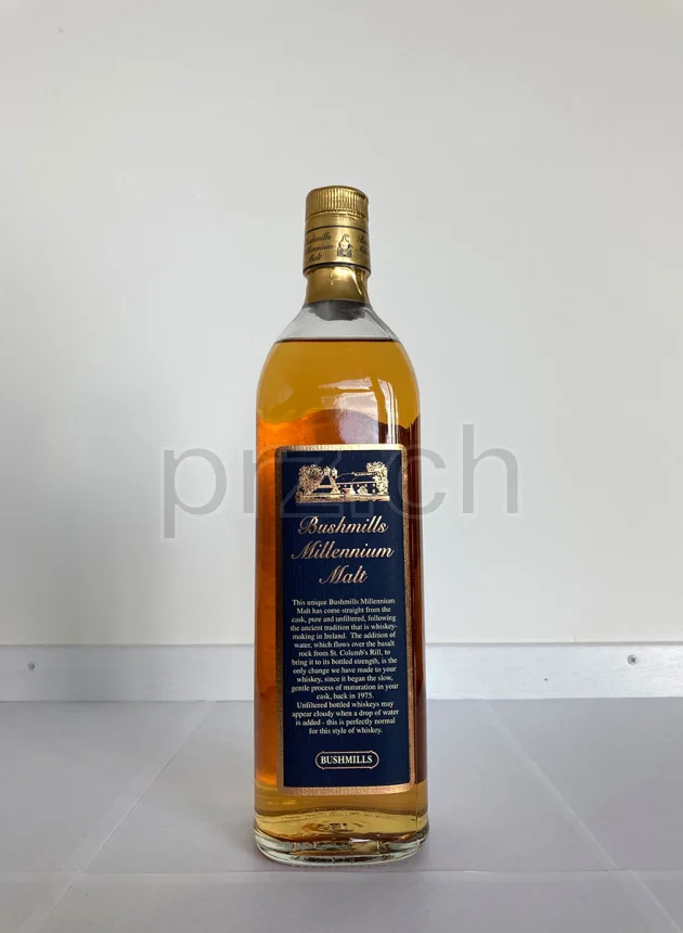 Bushmills, 25 Jahre, abgefüllt 2000, Ansicht 3