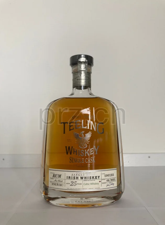 The Teeling Whiskey Company, 25 Jahre, abgefüllt 2021, Ansicht 2