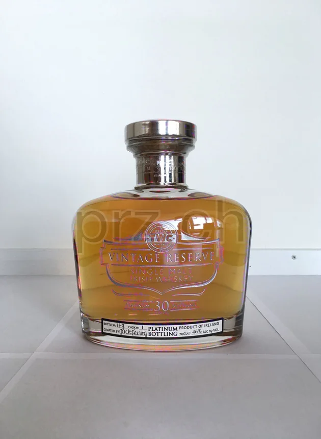 Teeling Whiskey Co. (TWC), 30 Jahre, abgefüllt 2013, Ansicht 2