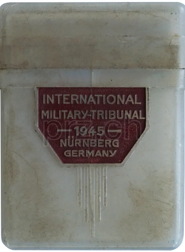Case – International Military Tribunal 1945, Ansicht 2 Case – International Military Tribunal 1945, Modell Army, Jahr 1945, Ansicht 2