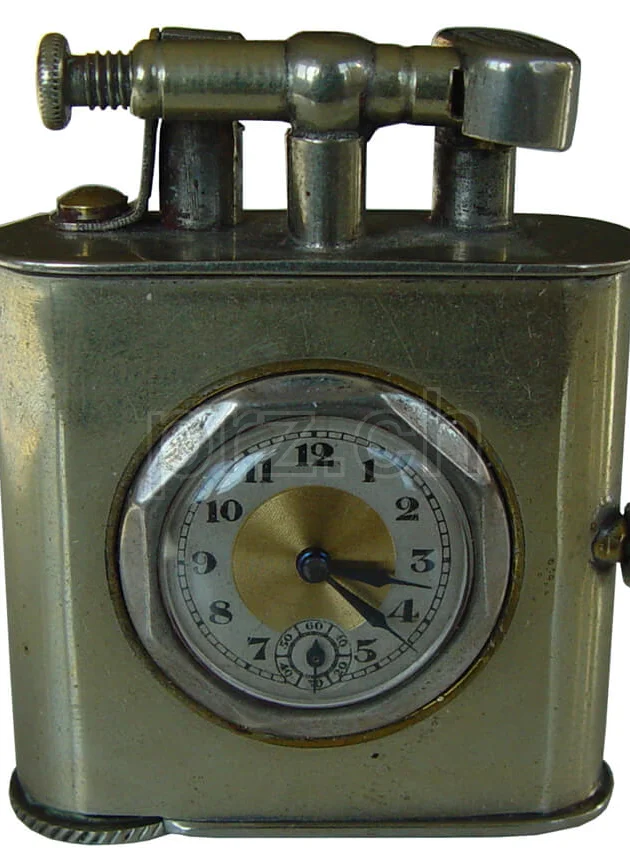 No Name – Switzerland Large Round Watch, Modell Lift arm, silver plated, Jahr 1933, Ansicht 1