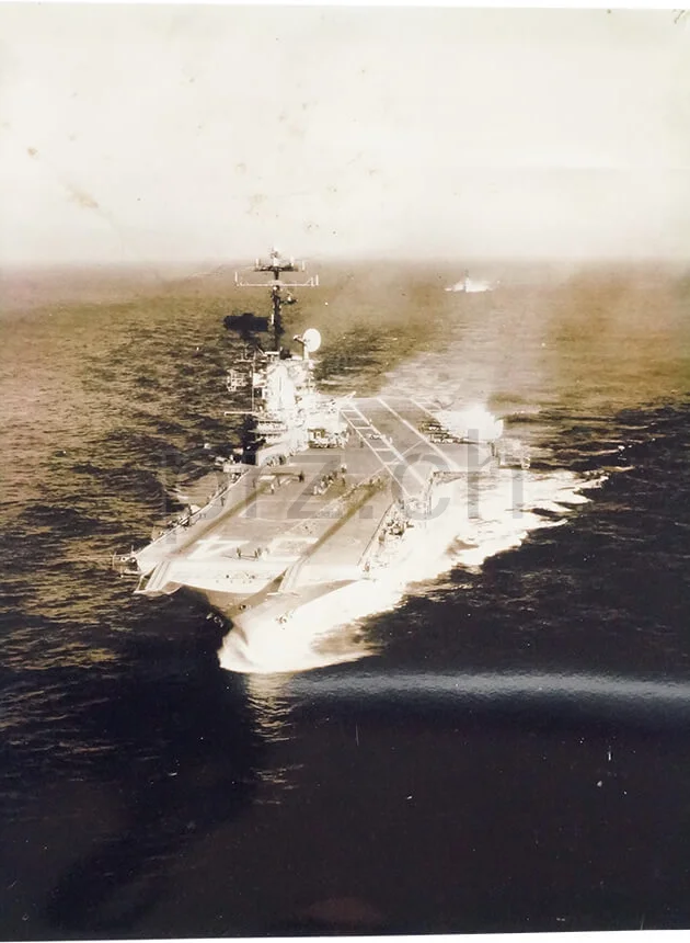 U.S. Navy «U.S.S. Oriskany» – Donald L. Marquis, Vorderseite U.S. Navy «U.S.S. Oriskany» – Donald L. Marquis, Modell chrome plated brushed, five barrel hinge, Jahr 1969, Vorderseite
