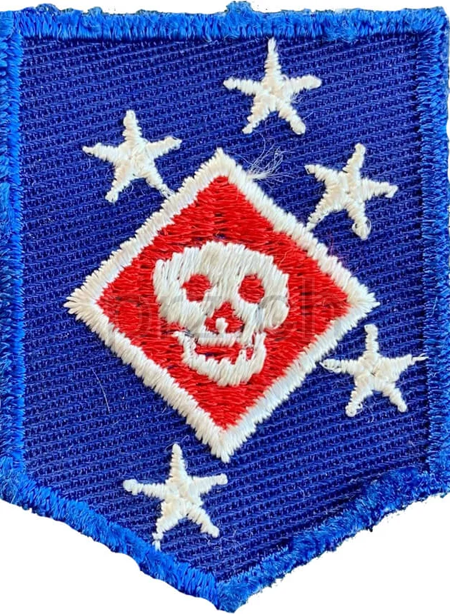 U.S. Marine Corps – Marine Raiders, Ansicht 3 U.S. Marine Corps – Marine Raiders, Modell three barrel hinge, round bottom, Jahr 1943 - 45, Ansicht 3