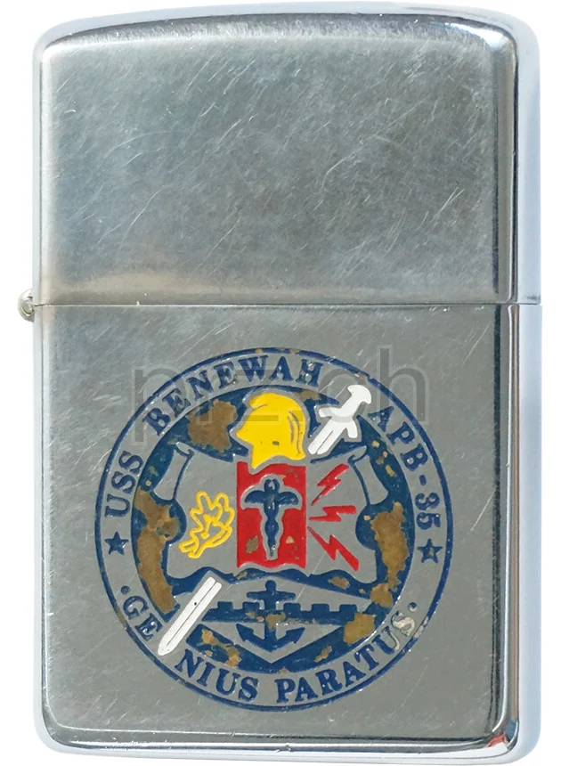 U.S. Navy «U.S.S. Benewah» – «Fuck You Jane», Modell chrome plated brushed, five barrel hinge, Jahr 1968, Vorderseite
