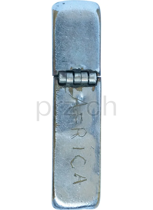 United States Merchant Marine – «Coca-Cola», Ansicht 5 United States Merchant Marine – «Coca-Cola», Modell five barrel hinge (fixed after war), flat bottom, Jahr 1942 - 43, Ansicht 5