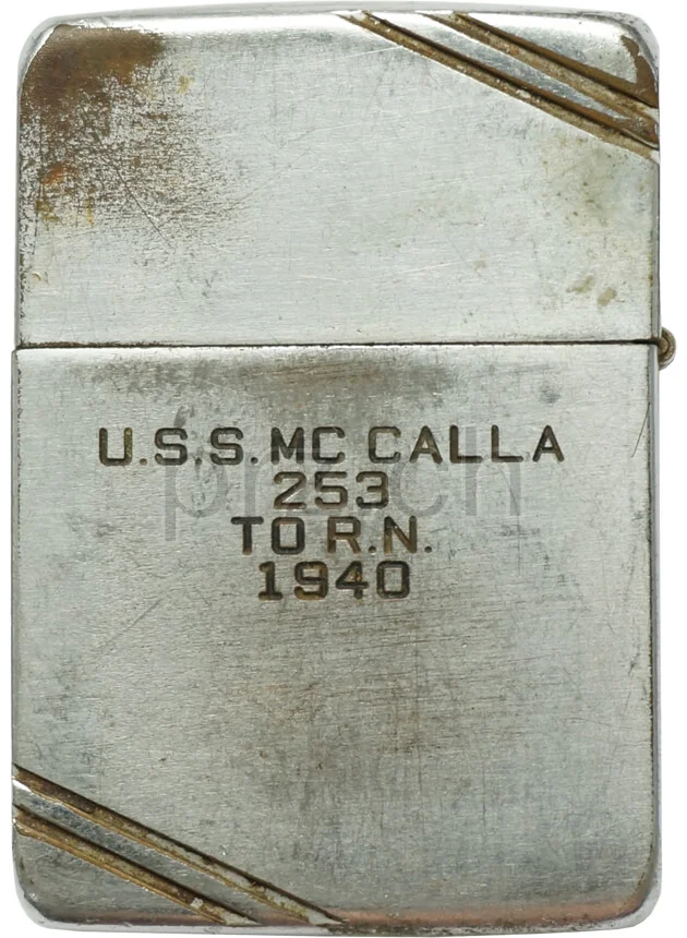 U.S. Navy «U.S.S. MC Calla» – engraved by Zippo, Modell four barrel hinge, flat bottom, Jahr 1940, Rückseite