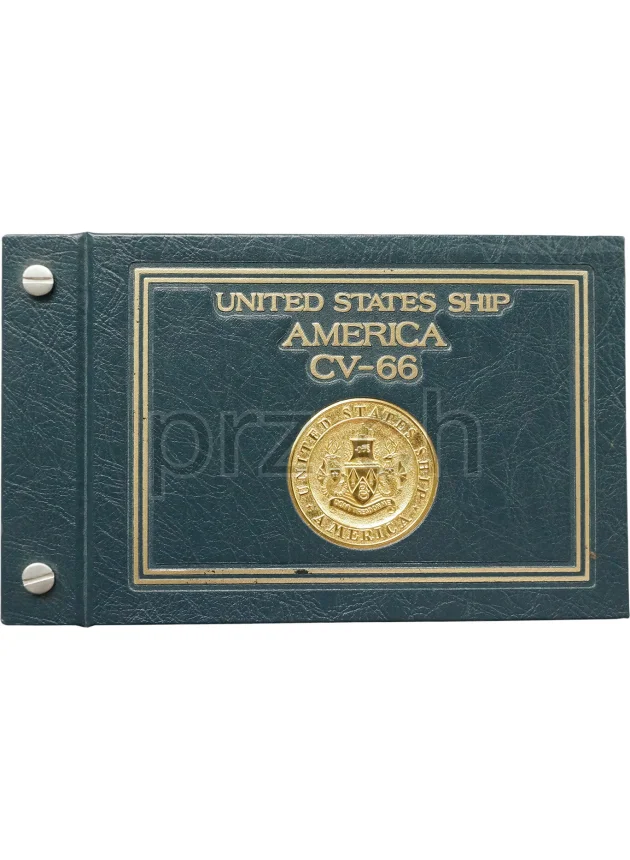 U.S. Navy «U.S.S. America» – «Tonkin Gulf Yacht Club», Vorderseite U.S. Navy «U.S.S. America» – «Tonkin Gulf Yacht Club», Modell chrome plated brushed, five barrel hinge, Jahr 1968, Vorderseite