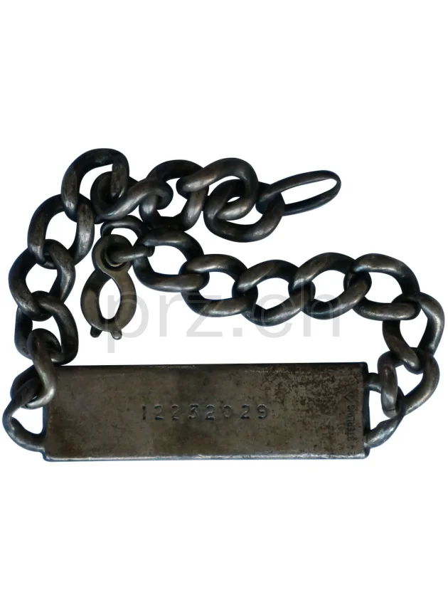 Crucifix – Raymond R. Hotaling, Ansicht 6 Crucifix – Raymond R. Hotaling, Modell three barrel hinge, round bottom, Jahr 1943 - 45, Ansicht 6