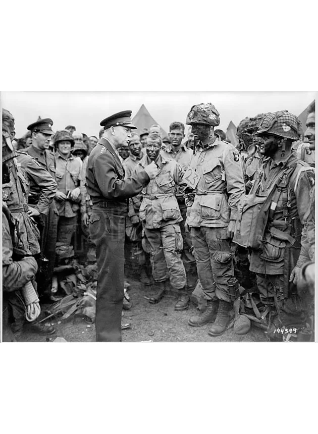 General Dwight D. Eisenhower's Order of the Day, Modell Armed Forces, Jahr 1944, Ansicht 5