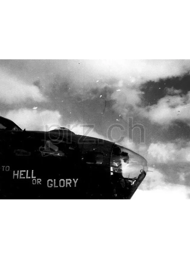 Case – B-17G Flying Fortress, Ansicht 5 Case – B-17G Flying Fortress, Modell Private, Jahr 1944, Ansicht 5