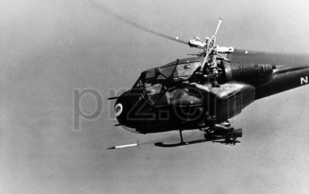 Vorderseite von Helatkltron-3 – «Seawolves», Modell chrome plated brushed, five barrel hinge, Jahr 1967, Bild 5