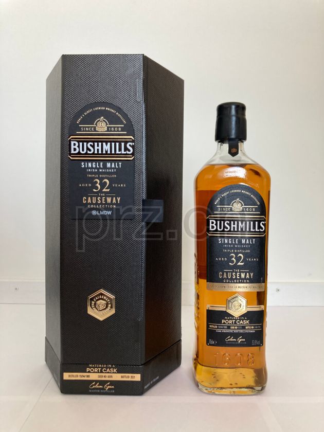 Flasche von Bushmills 32 Jahre, abgefüllt 2021, Bild 1