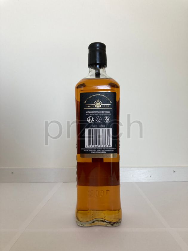 Flasche von Bushmills 32 Jahre, abgefüllt 2021, Bild 3