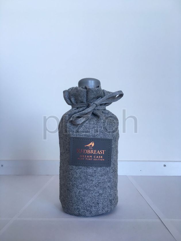 Flasche von Midleton 28 Jahre, abgefüllt 2020, Bild 3
