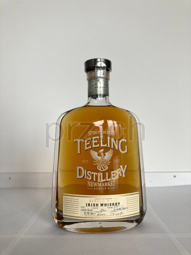 Flasche von The Teeling Whiskey Company 24 Jahre, abgefüllt 2021, Bild 2