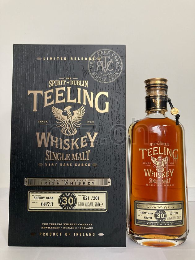 Flasche von The Teeling Whiskey Company 30 Jahre, abgefüllt 2022, Bild 1
