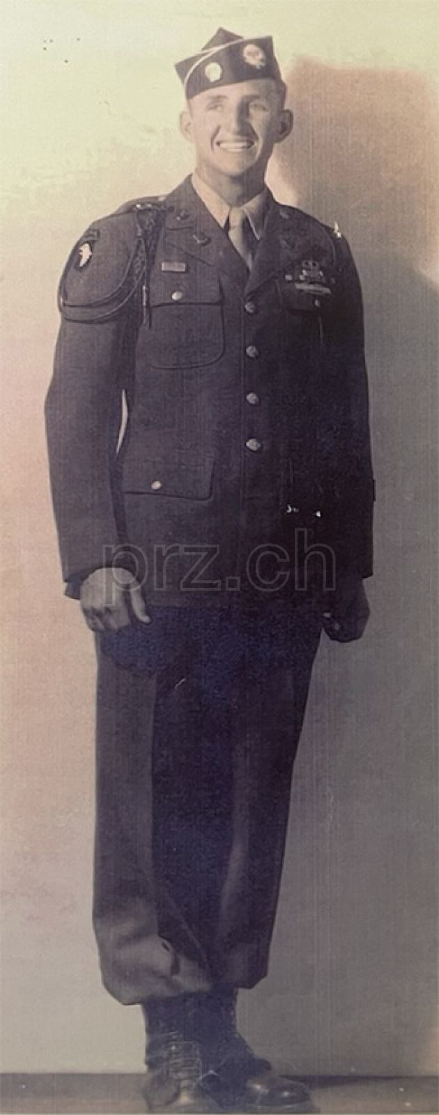 Vorderseite von General Dwight D. Eisenhower's Farewell Letter, Modell Armed Forces, Jahr 1945, Bild 9