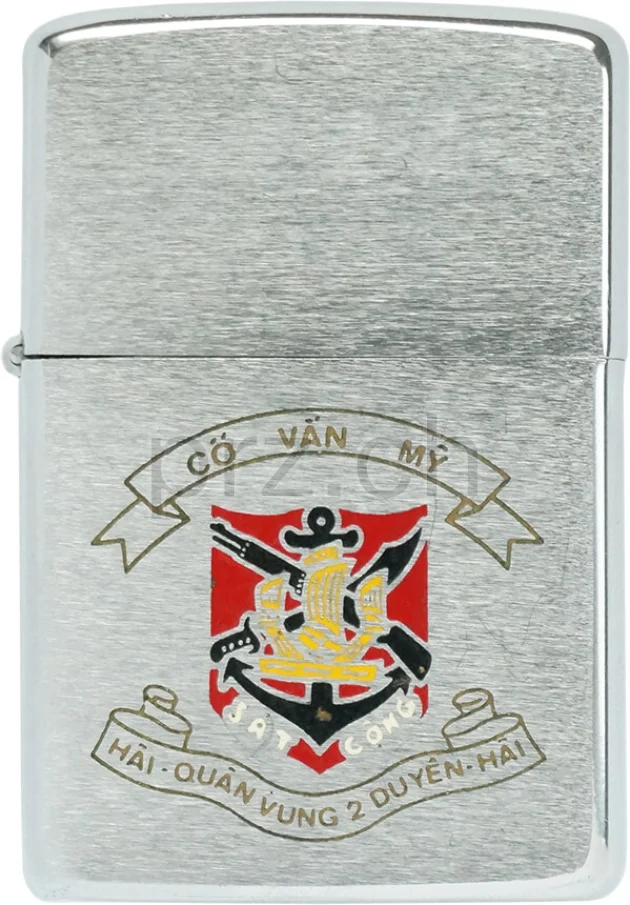Vorderseite von South Vietnam Navy – Coastal Region 2, Modell chrome plated brushed, five barrel hinge, Jahr 1971, Bild 1