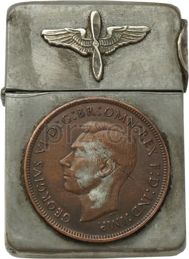 Vorderseite von U.S. Army Air Force – Coins, Modell four barrel hinge, flat bottom, Jahr 1942 - 43, Bild 1